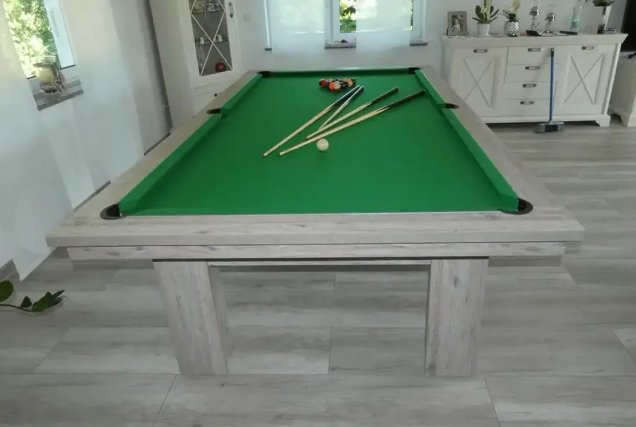 Model Modena